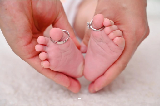 高密孕妇肚子隐隐作痛